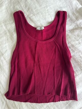 Ribbed Scoop Neck Tank Top in Berry